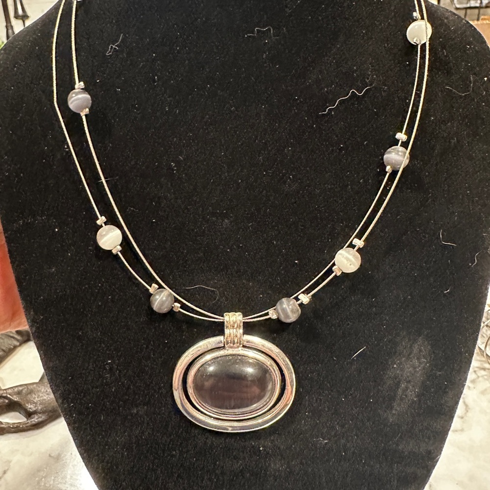 Elegant Black and Silver Necklace Jewelry